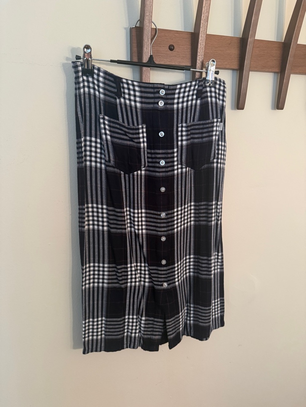 Navy Pencil Skirt with Pockets - sz 25